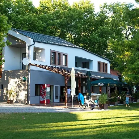 Mango 2 Apartmán